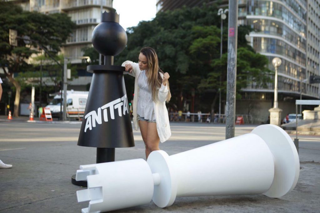 Anitta CheckMate